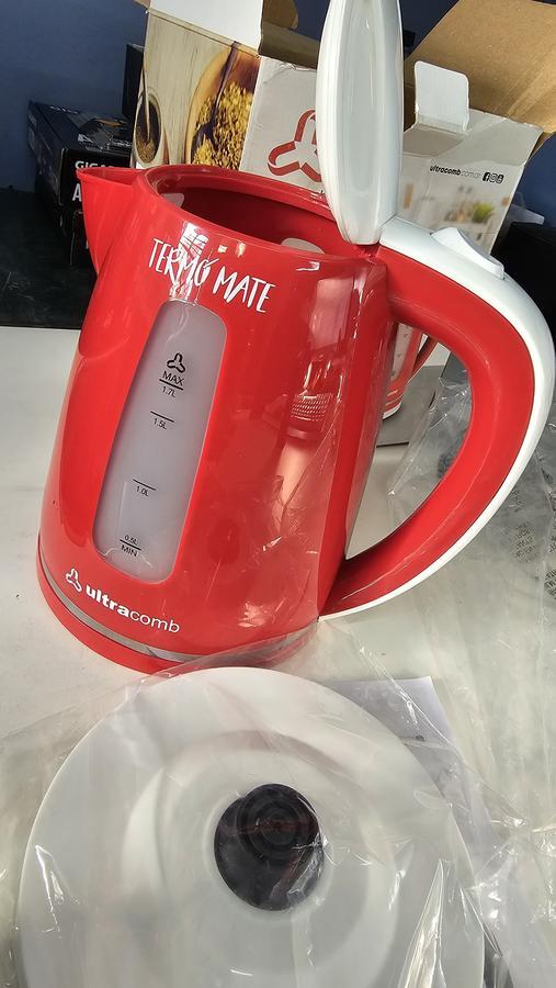 Pava Eléctrica Ultracomb 1.7L (PE-4909N) 2200W Roja - Outlet
